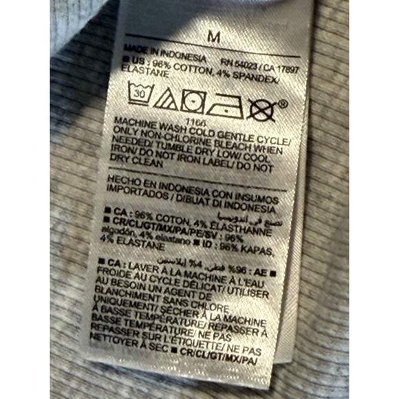 Old Navy Women’s Medium Light Heather Gray Snug Fit Rib-Knit Crop Tank Top - Picture 5 of 8